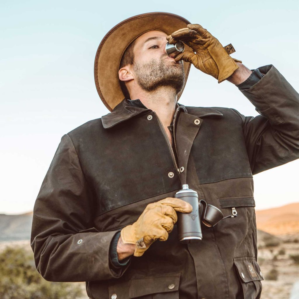 RUARK® FLASK HUNTER 240ML WITH TWO SHOT CUPS