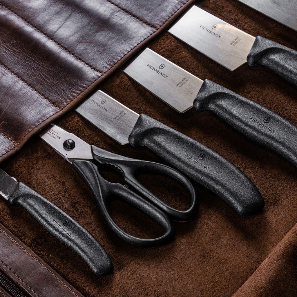 RUARK HUNTERS KNIFE ROLL 2