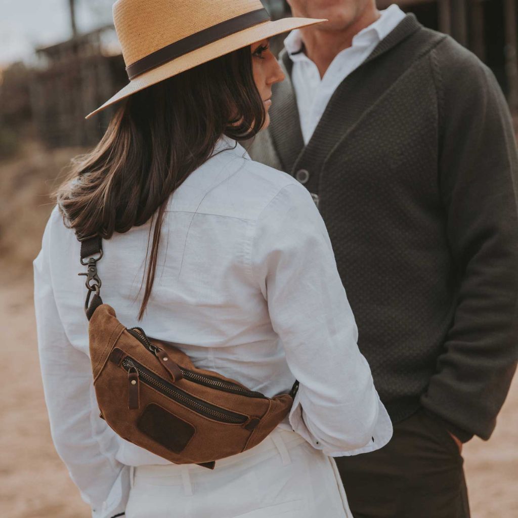 RUARK® ARUSHA WAXED COTTON MOONBAG KHAKI