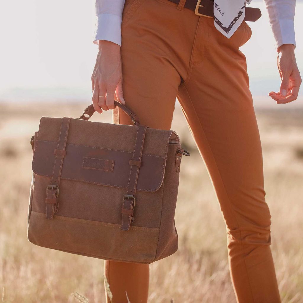 RUARK® AMBOSELI WAXED COTTON BRIEFCASE KHAKI/BROWN 13 INCH